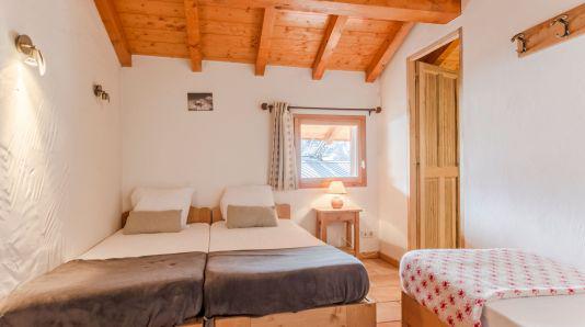 Holiday in mountain resort 5 room duplex apartment 10 people (5) - Chalet Acacia - Saint Martin de Belleville - Bedroom