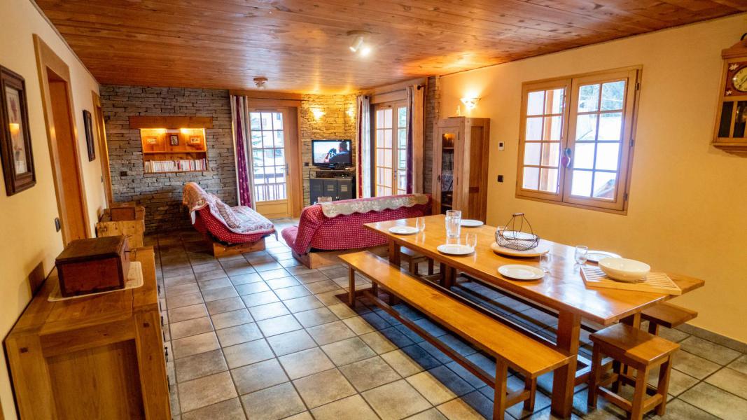 Holiday in mountain resort Chalet Albriet - Valfréjus - Living room