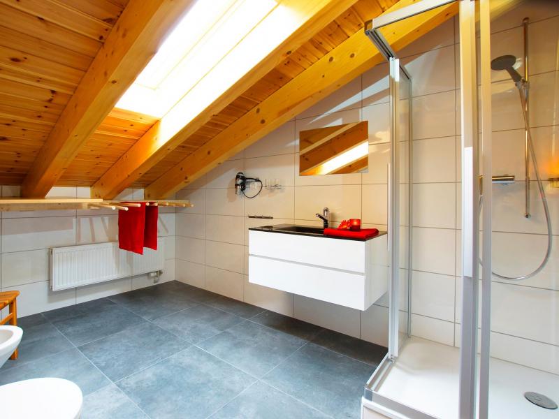 Holiday in mountain resort Chalet Alpina P12 - La Tzoumaz - Bathroom