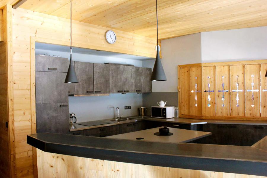 Holiday in mountain resort Chalet Alpinium 1 - Tignes - Kitchen