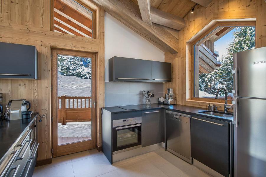Holiday in mountain resort 6 room chalet 10 people - Chalet Ancolie - Courchevel - Kitchen