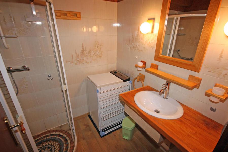 Holiday in mountain resort 3 room duplex apartment 4 people - Chalet Antarès - Valloire - Shower room