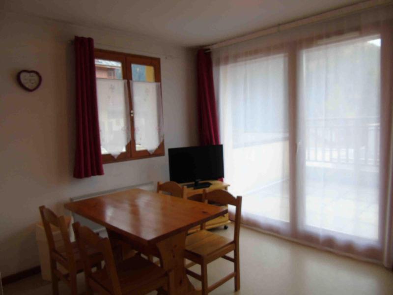 Holiday in mountain resort 2 room apartment 4 people (G02) - Chalet Arrondaz - Valfréjus - Living room