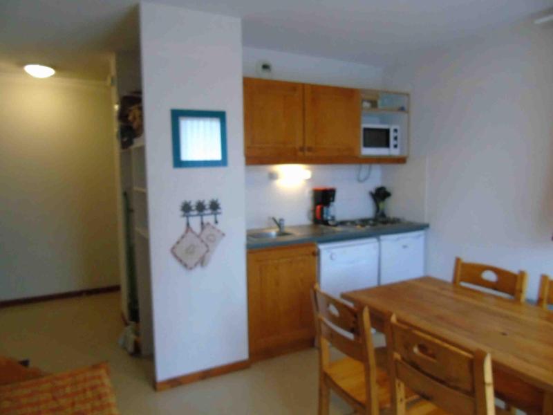 Holiday in mountain resort 2 room apartment 4 people (G04) - Chalet Arrondaz - Valfréjus - Kitchenette