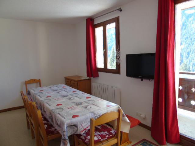 Holiday in mountain resort 4 room apartment cabin 8 people (J13) - Chalet Arrondaz - Valfréjus - Living room