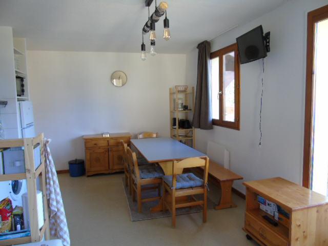 Vakantie in de bergen Appartement 4 kabine kamers 8 personen (J01) - Chalet Arrondaz - Valfréjus - Woonkamer