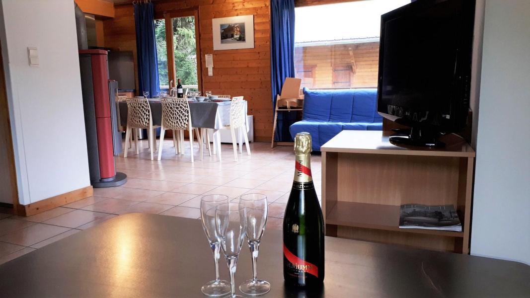 Wakacje w górach Apartament 3 pokojowy 6 osób (D) - Chalet Avoreaz - Morzine - Pokój gościnny