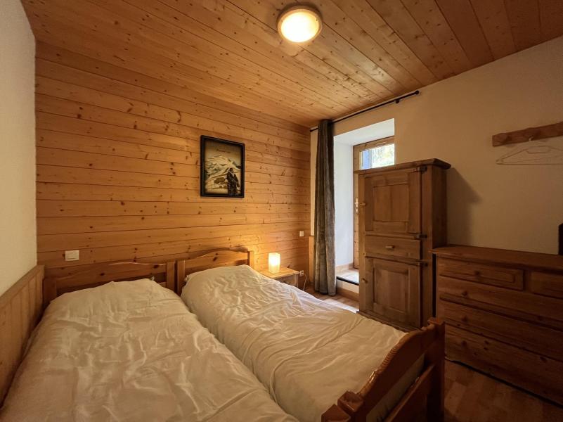 Holiday in mountain resort 8 room chalet 12 people - Chalet Bartavelle - La Plagne - Accommodation