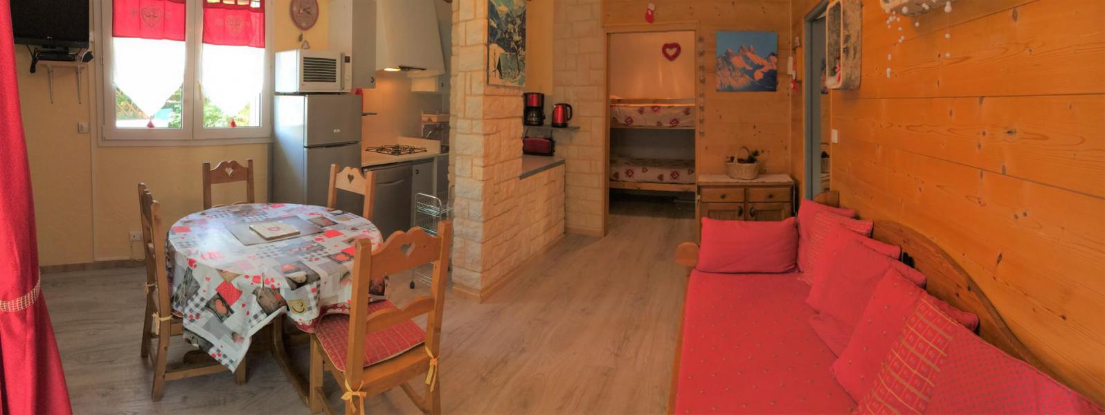 Vacaciones en montaña Apartamento cabina 2 piezas para 5 personas - Chalet Belledonne - La Toussuire - Mesa