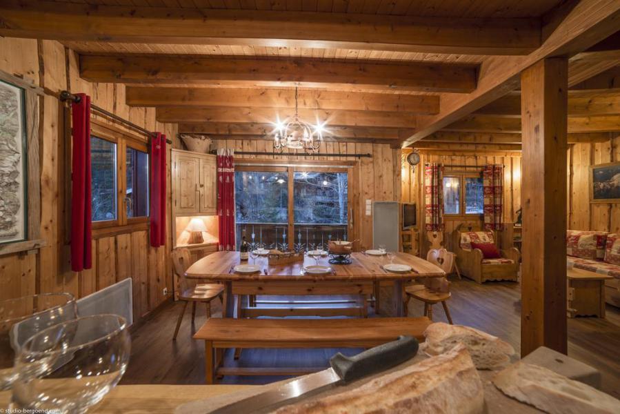 Holiday in mountain resort 4 room duplex chalet 13 people - Chalet Berger - La Tania - Living room