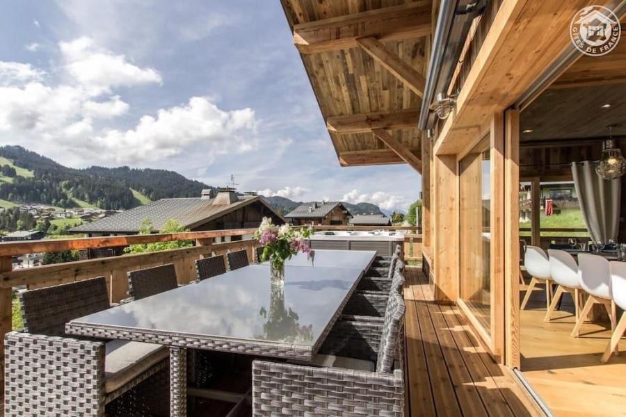 Rent in ski resort 6 room chalet 12 people - Chalet Berio - Les Gets - Summer outside