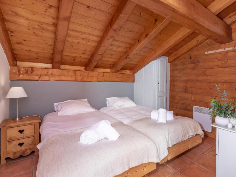 Holiday in mountain resort 9 room chalet 15 people - Chalet Bettaix Eden - Les Menuires - Bedroom