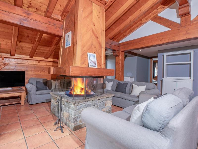 Holiday in mountain resort 8 room chalet 15 people - Chalet Bettaix Rose - Les Menuires - Living room