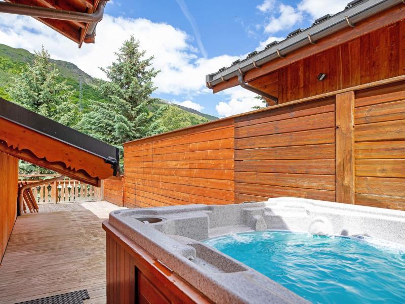 Vacanze in montagna Chalet 8 stanze per 15 persone - Chalet Bettaix Rose - Les Menuires - Jacuzzi