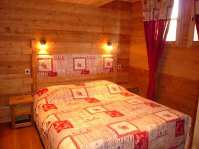 Holiday in mountain resort 4 room apartment 6 people (2) - Chalet Bon Vieux Temps - Le Grand Bornand - Bedroom