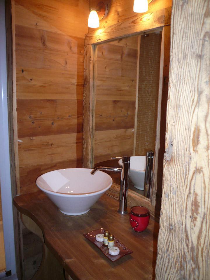 Holiday in mountain resort 4 room apartment 6 people (2) - Chalet Bon Vieux Temps - Le Grand Bornand - Wash-hand basin