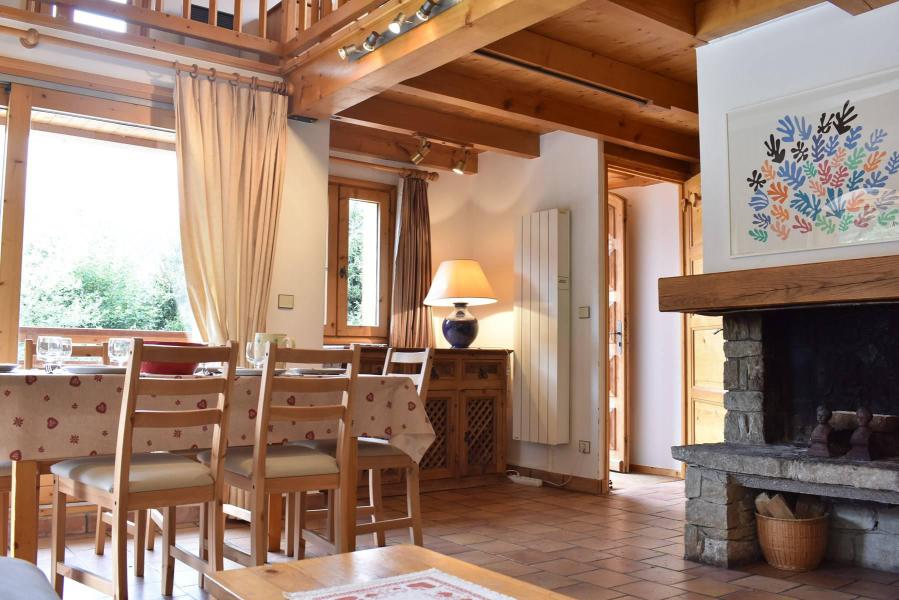 Holiday in mountain resort 3 room duplex chalet 6 people (MRB000-107) - Chalet Bonmartin - Méribel - Living room