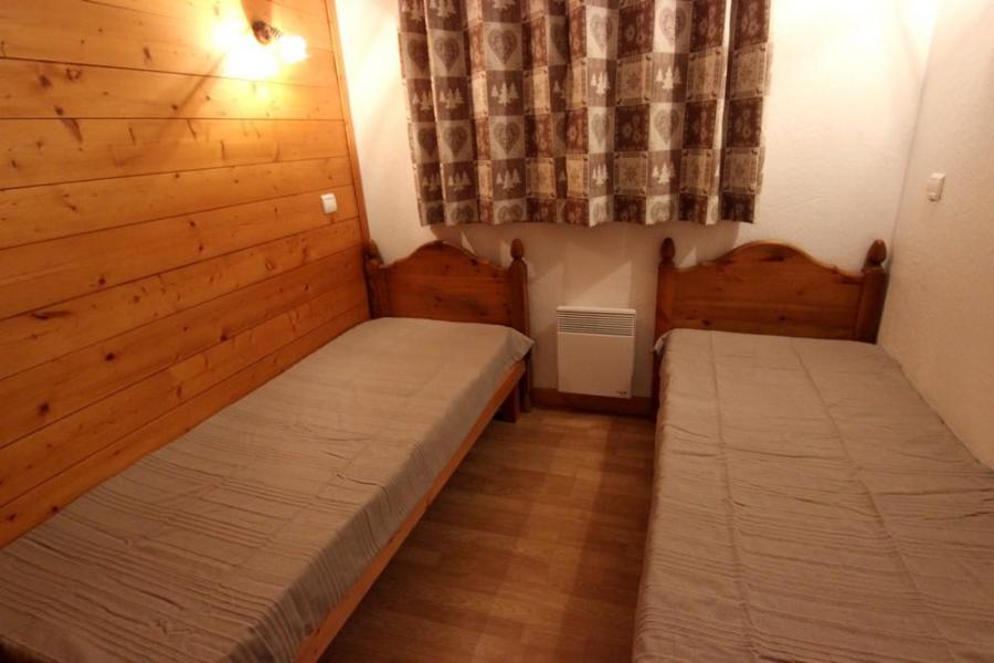 Holiday in mountain resort 3 room apartment 6 people (2) - Chalet Bouquetin - Val Thorens - Bedroom