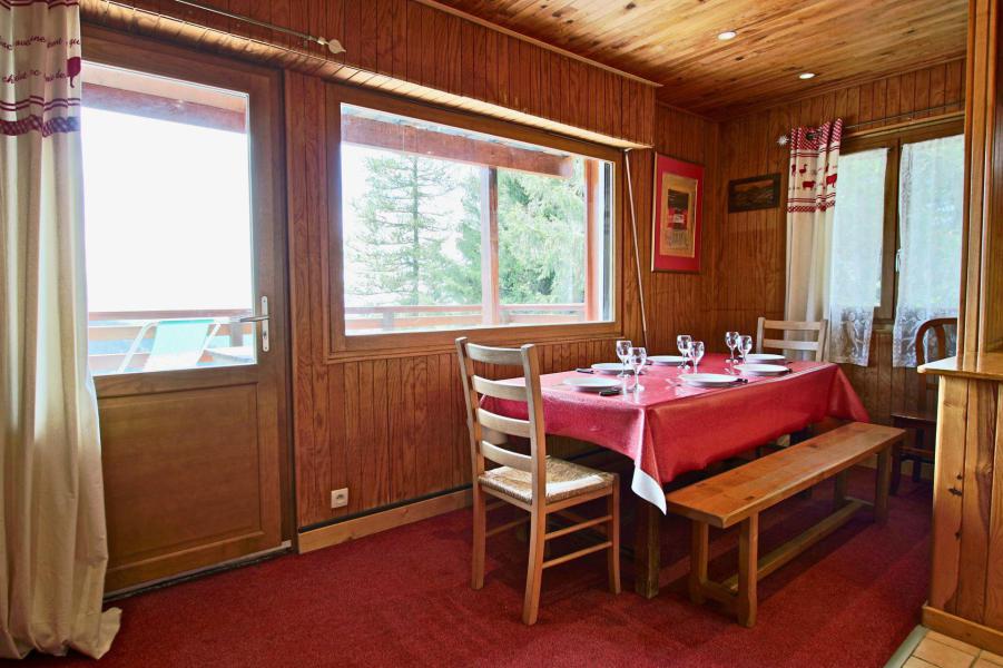 Holiday in mountain resort 4 room apartment 8 people (1) - Chalet Bout au Vent - Chamrousse - Living room