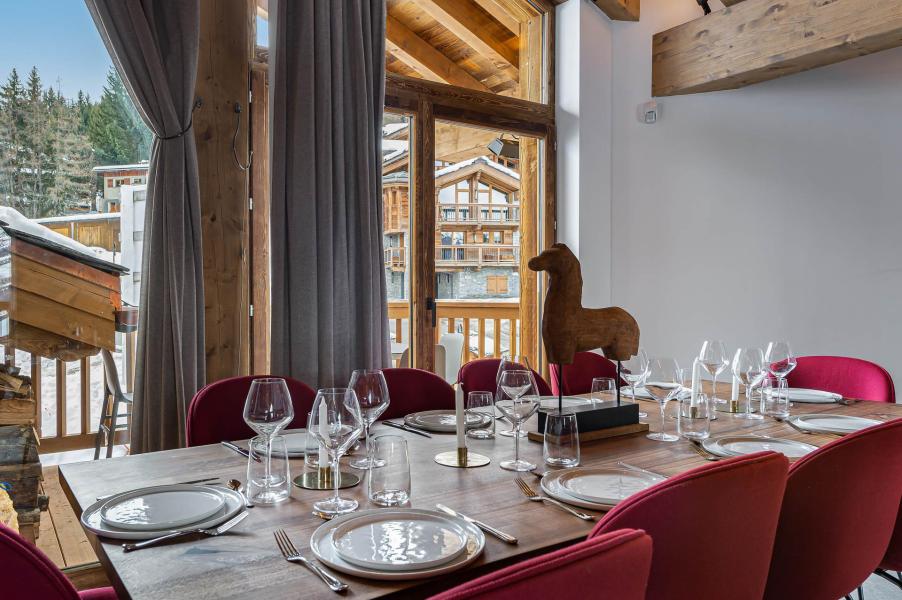 Holiday in mountain resort 7 room chalet 14 people - Chalet Carcentina - Courchevel - Living room