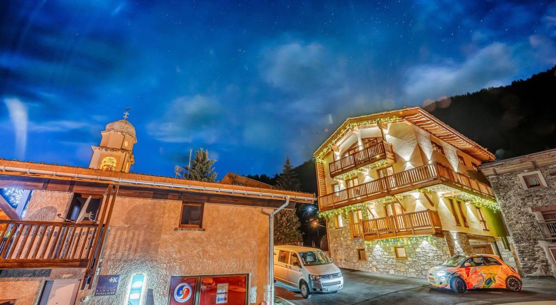 Vacances en montagne Chalet Casa San Bernardo - Tignes - Extérieur été