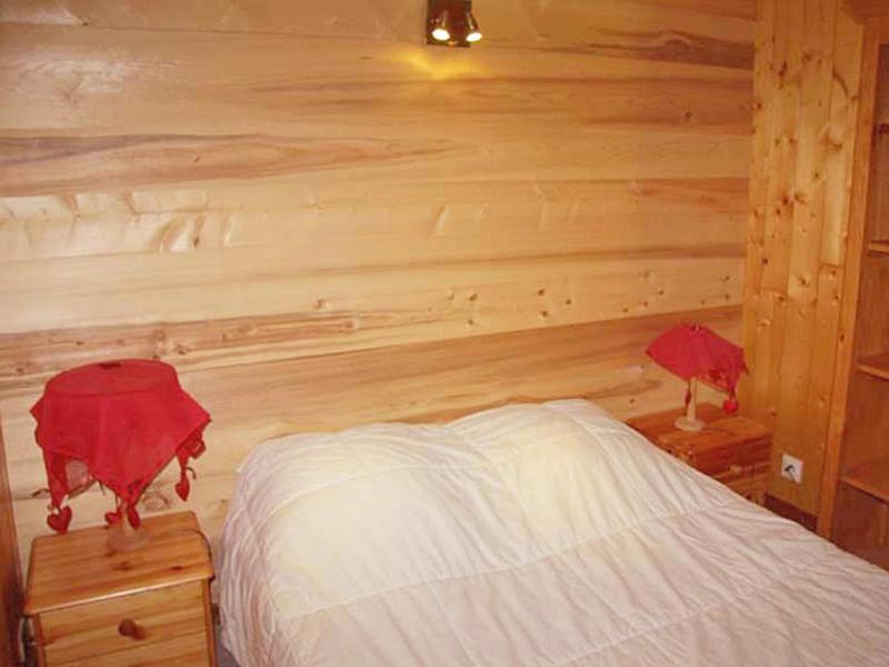 Holiday in mountain resort Chalet Châtel CBN01 - Châtel - Double bed