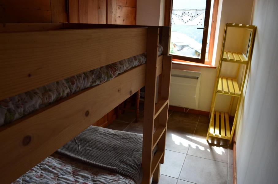 Holiday in mountain resort 2 room apartment cabin 6 people - Chalet CHEZ LA LOUISE - Châtel - Bedroom