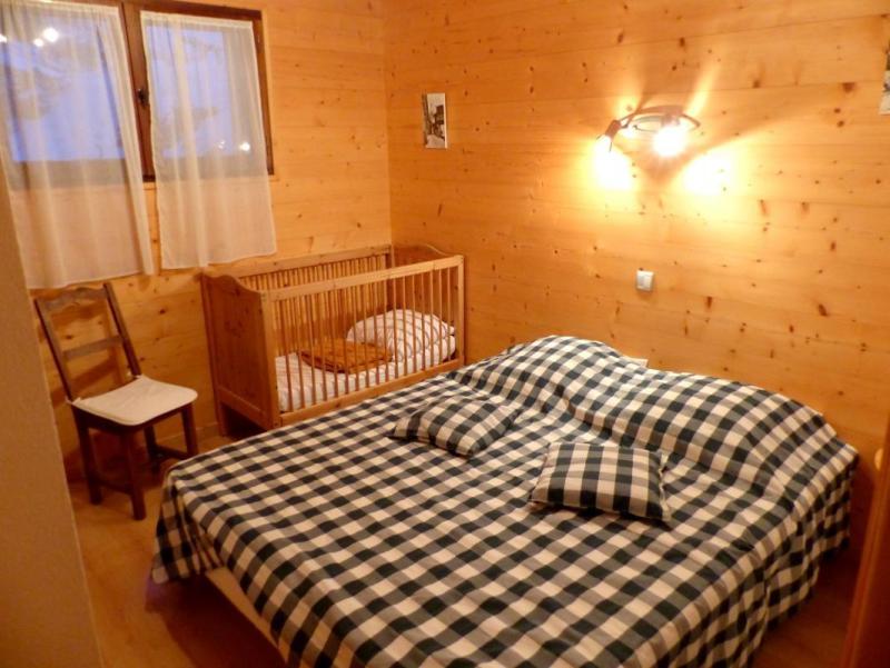 Holiday in mountain resort 6 room duplex chalet 10 people - Chalet Clefs des Pistes - Le Grand Bornand - Bedroom