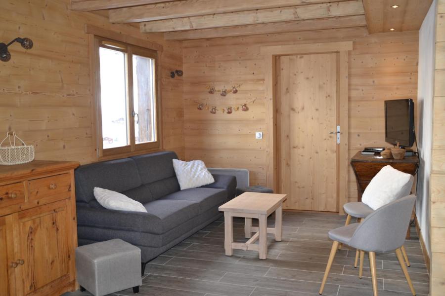 Holiday in mountain resort 6 room duplex chalet 10 people - Chalet Clefs des Pistes - Le Grand Bornand - Living room