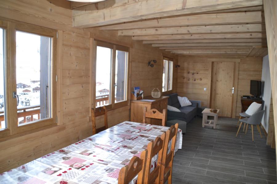 Holiday in mountain resort 6 room duplex chalet 10 people - Chalet Clefs des Pistes - Le Grand Bornand - Living room