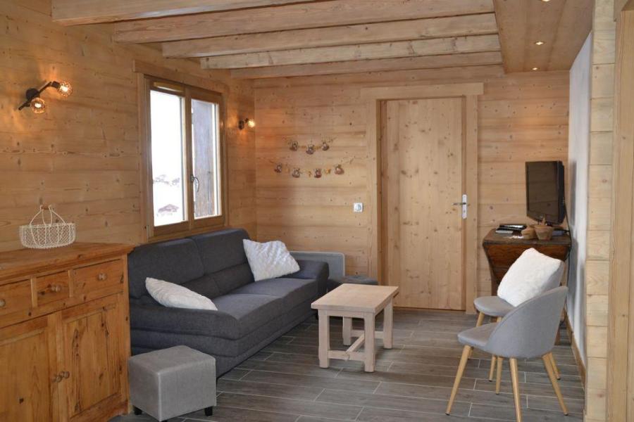 Holiday in mountain resort 6 room duplex chalet 10 people - Chalet Clefs des Pistes - Le Grand Bornand - Living room