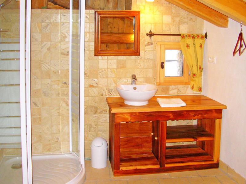Holiday in mountain resort Chalet Coeur du Paradis - Peisey-Vallandry - Shower