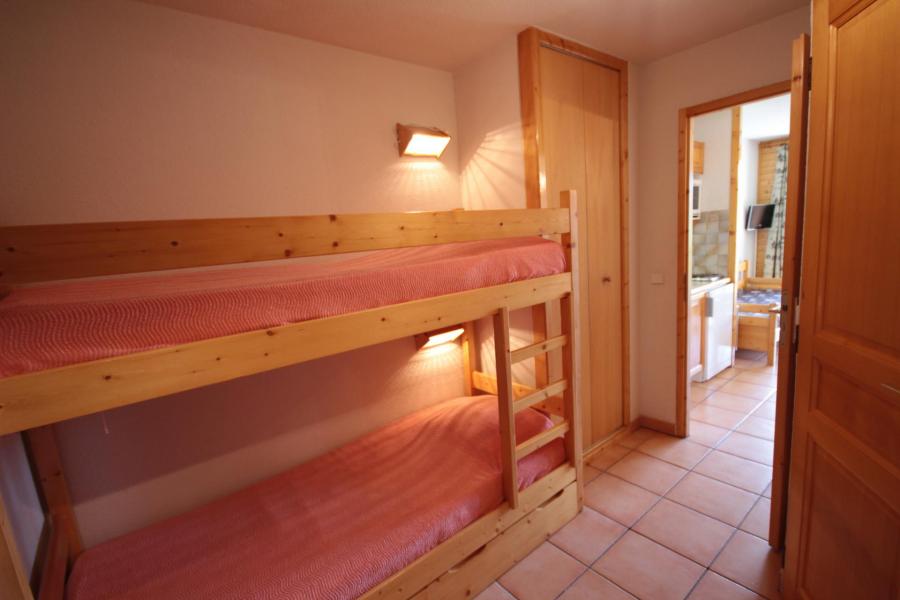 Holiday in mountain resort Studio cabin 5 people (207) - Chalet Cristal 2 - Les Saisies - Bunk beds