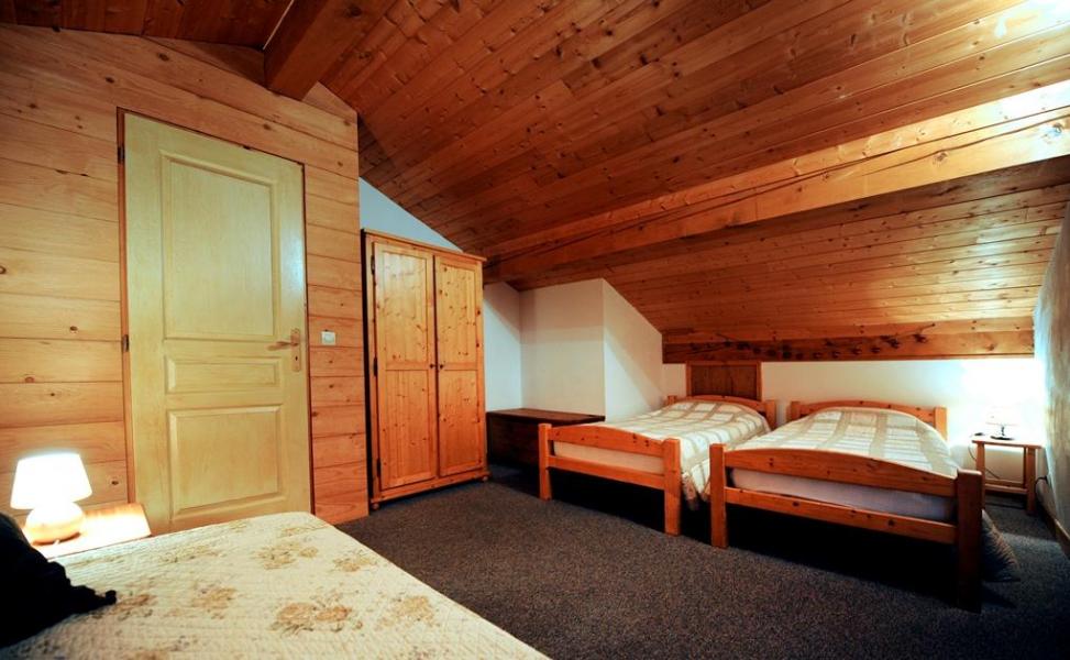 Holiday in mountain resort 4 room duplex apartment 10 people - Chalet Cristal - Les Menuires - Single bed