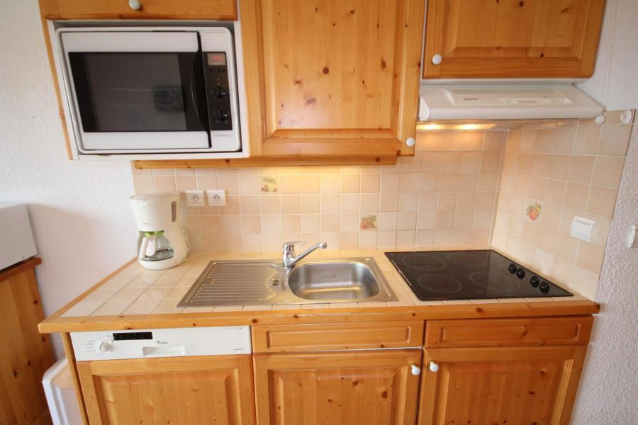 Holiday in mountain resort 2 room apartment cabin 6 people (609) - Chalet Cristal 6 - Les Saisies - Kitchenette