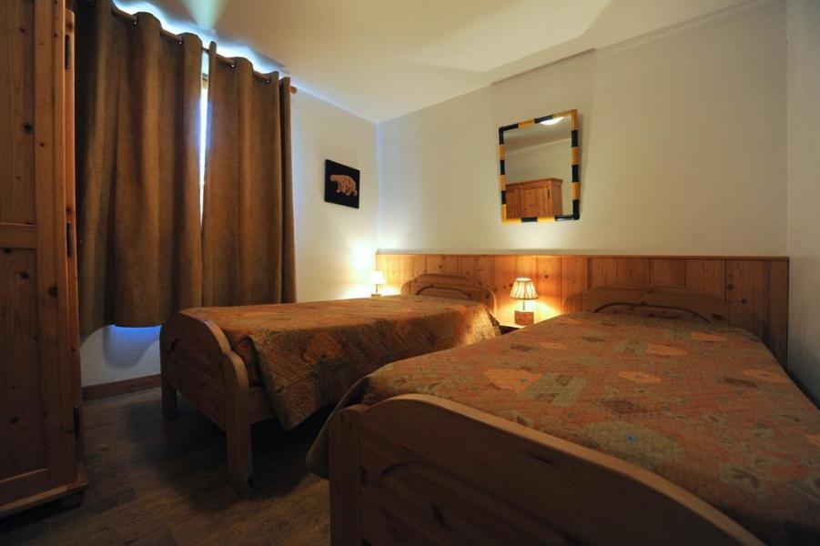 Urlaub in den Bergen 6 Zimmer Maisonettewohnung für 13 Personen - Chalet Cristal - Les Menuires - Doppelbett