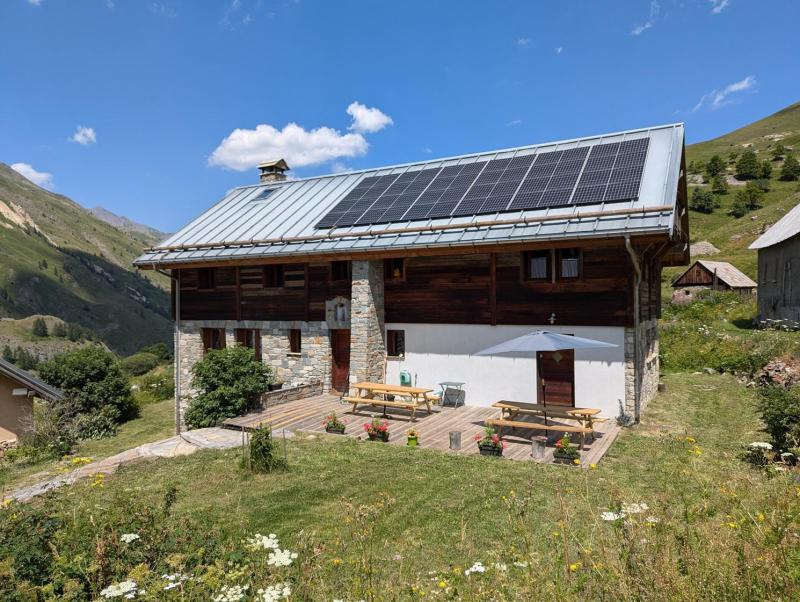 Holiday in mountain resort Chalet de Bonnenuit - Valloire - Summer outside