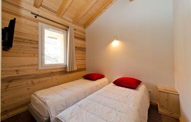 Holiday in mountain resort Chalet de Marie - Les Menuires - Single bed