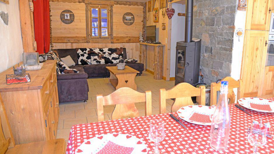 Urlaub in den Bergen Chalet du Berger - Les Menuires - Kleines Wohnzimmer