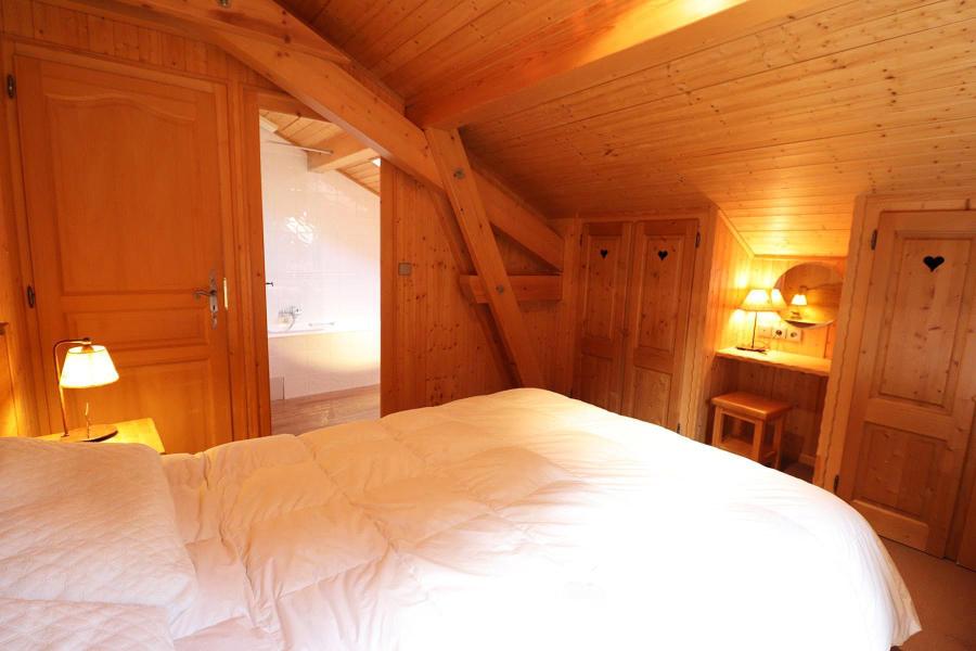 Holiday in mountain resort 7 room chalet 16 people - Chalet du Lac des Ecoles - Les Gets - Bedroom