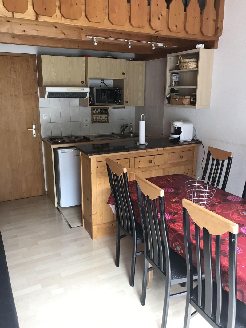 Vakantie in de bergen Appartement 3 kamers 6 personen (15d) - Chalet du Perthuis - Châtel - Woonkamer