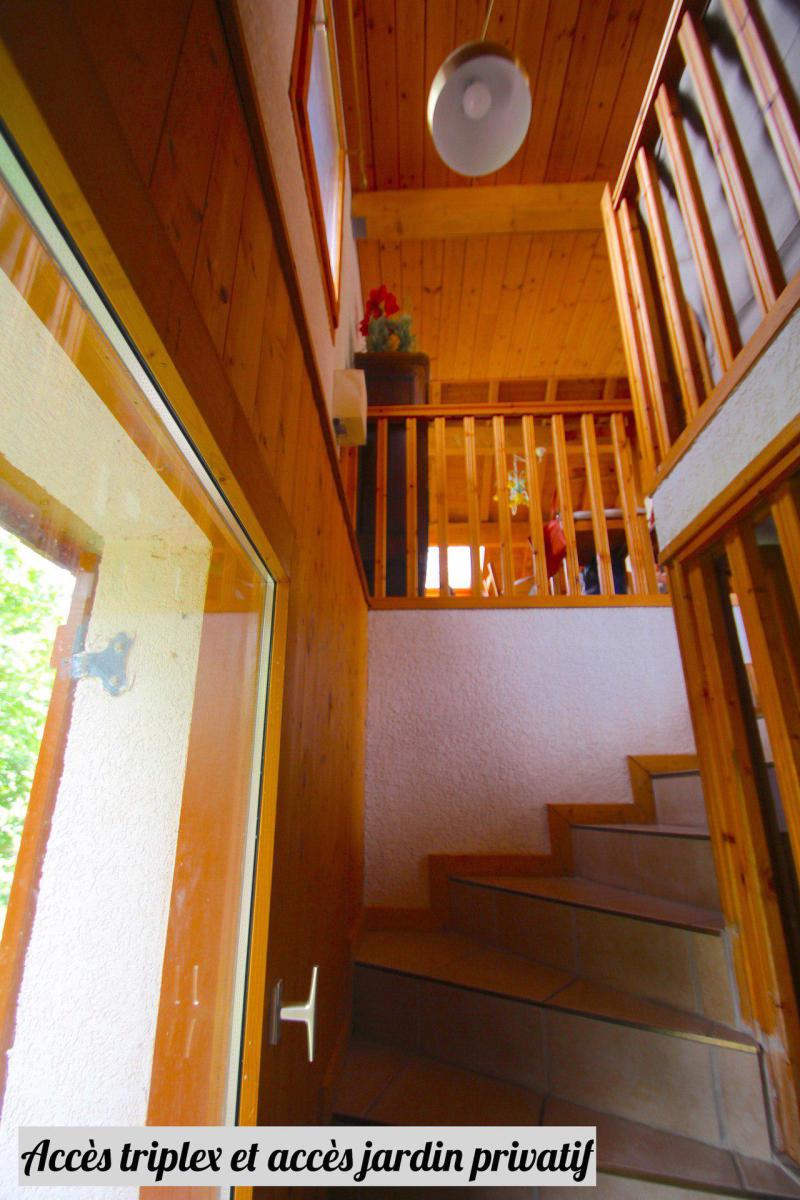 Vacances en montagne Appartement triplex 4 pièces 8 personnes - Chalet du Regain - Valloire - Escalier