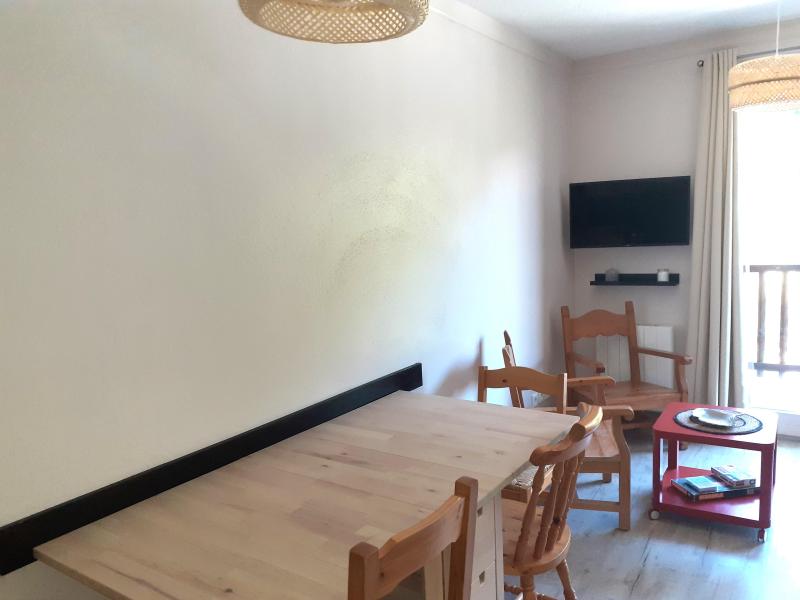 Holiday in mountain resort 2 room apartment 4 people (B263) - Chalet du Thabor - Valfréjus - Living room