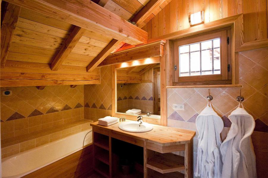 Holiday in mountain resort Chalet Ecureuil - Alpe d'Huez - Bathroom
