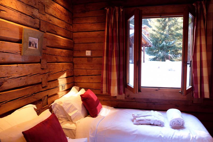 Holiday in mountain resort Chalet Elliot Est - La Tania - Bedroom
