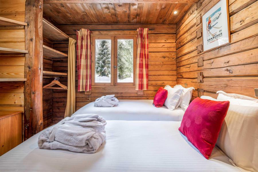 Holiday in mountain resort Chalet Elliot Est - La Tania - Bedroom