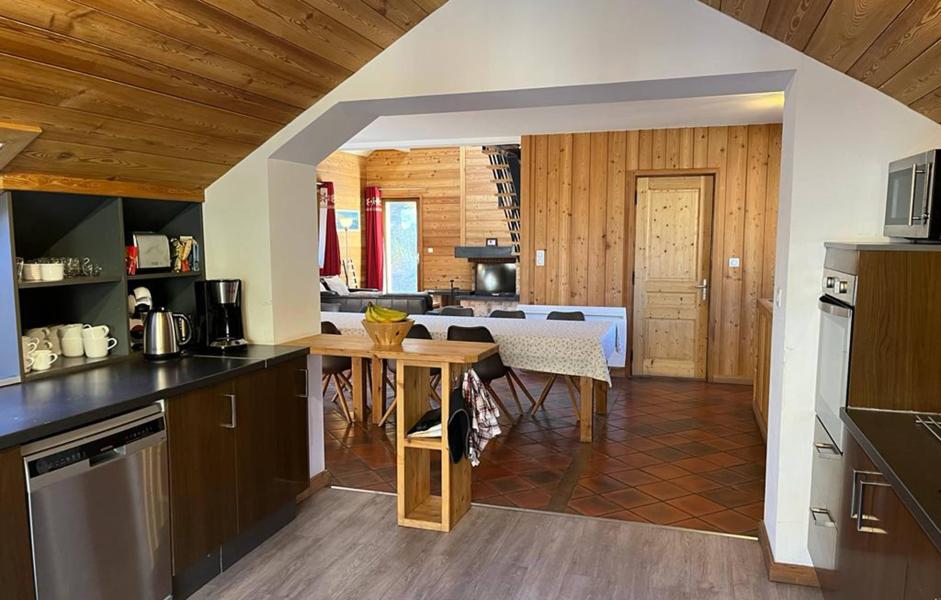Holiday in mountain resort Chalet Erika - Les 2 Alpes - Open-plan kitchen