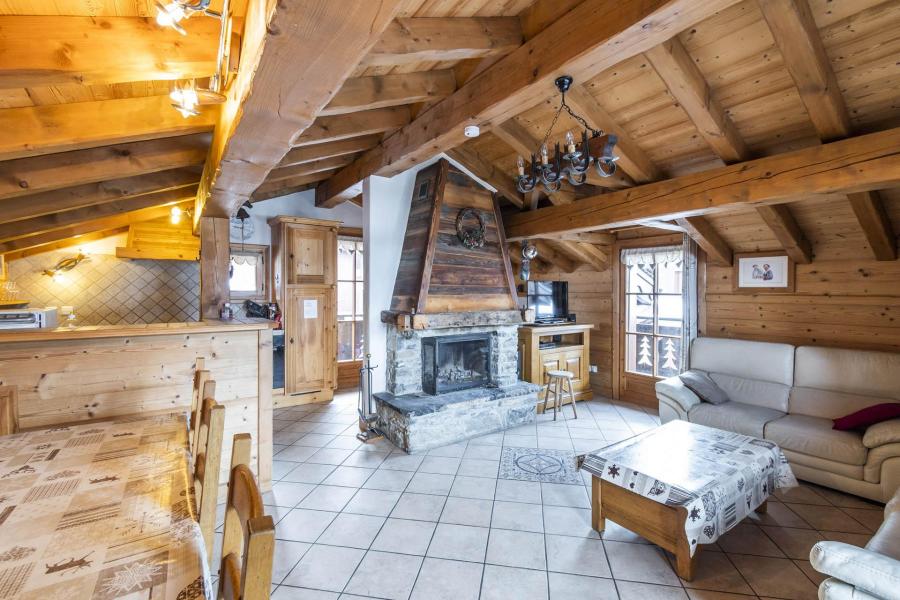 Holiday in mountain resort 6 room chalet 8 people - Chalet Estive - Courchevel - Living room