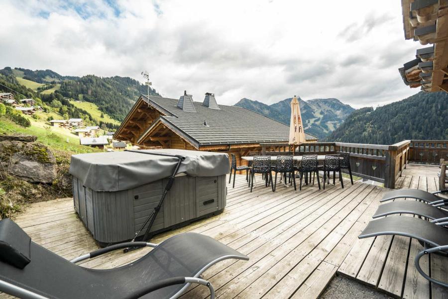 Holiday in mountain resort 7 room triplex chalet 15 people - Chalet Etagne - Châtel - Jacuzzi