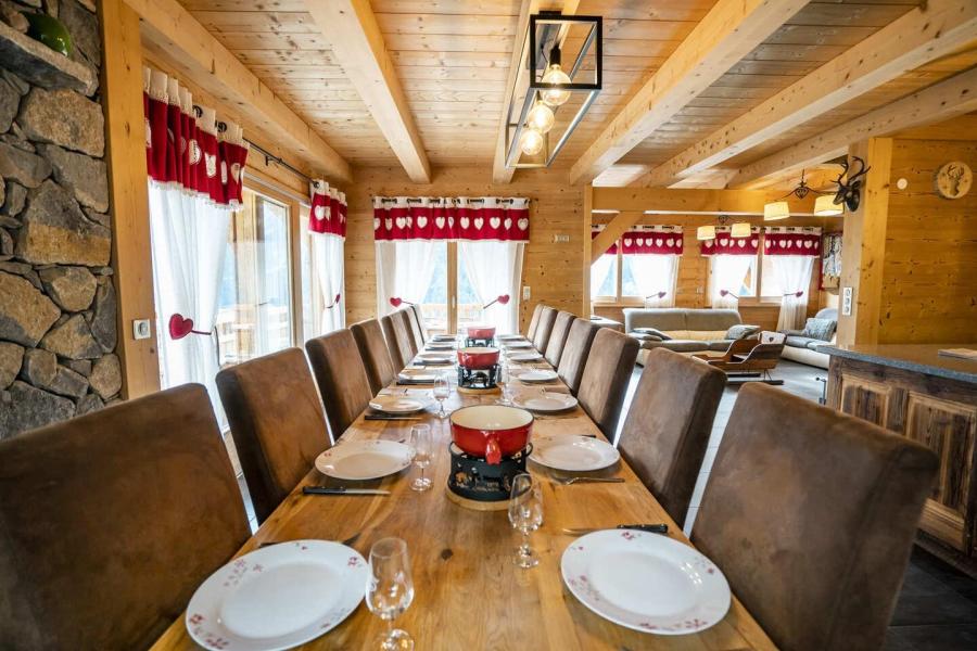 Holiday in mountain resort 7 room triplex chalet 15 people (Logement 15 personnes) - Chalet Etagne - Châtel - Dining area